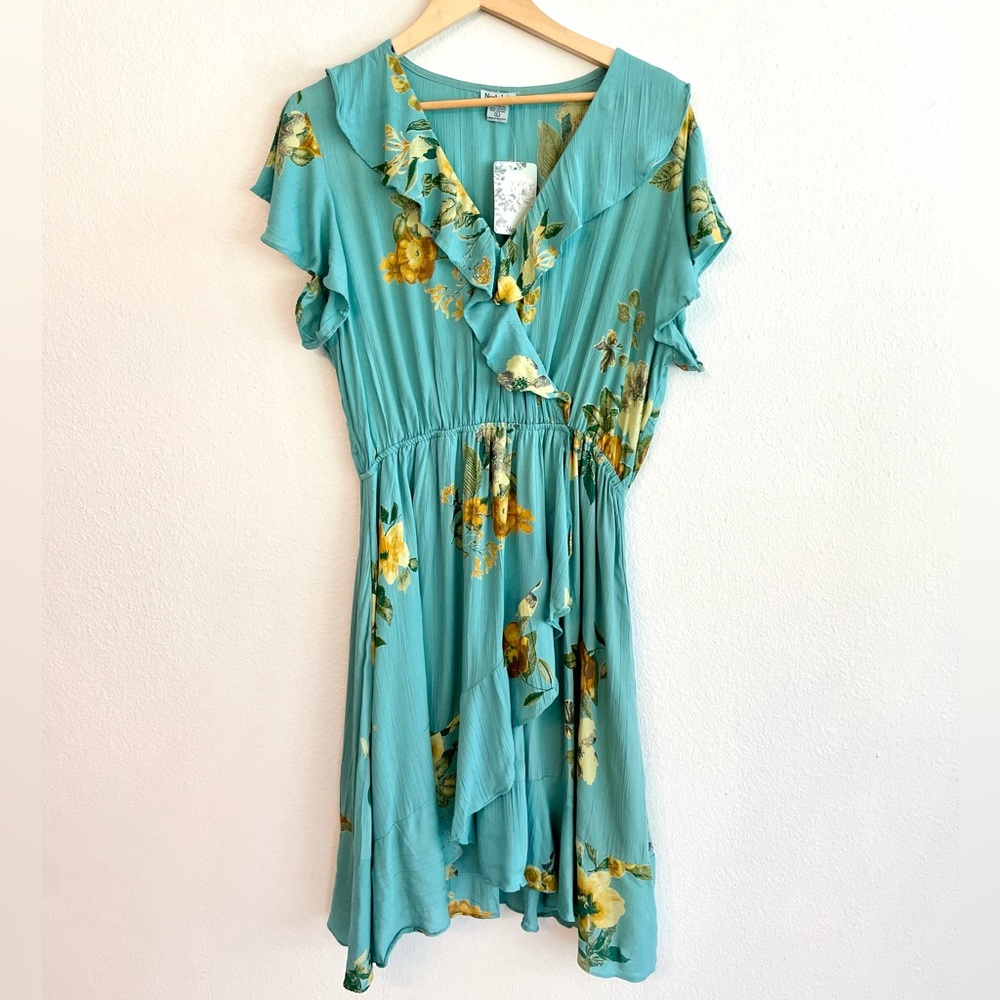 Turquoise Floral Dress by Nostalgia NWT
